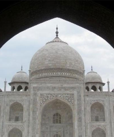 Photo of the exterior of the Taj Mahal